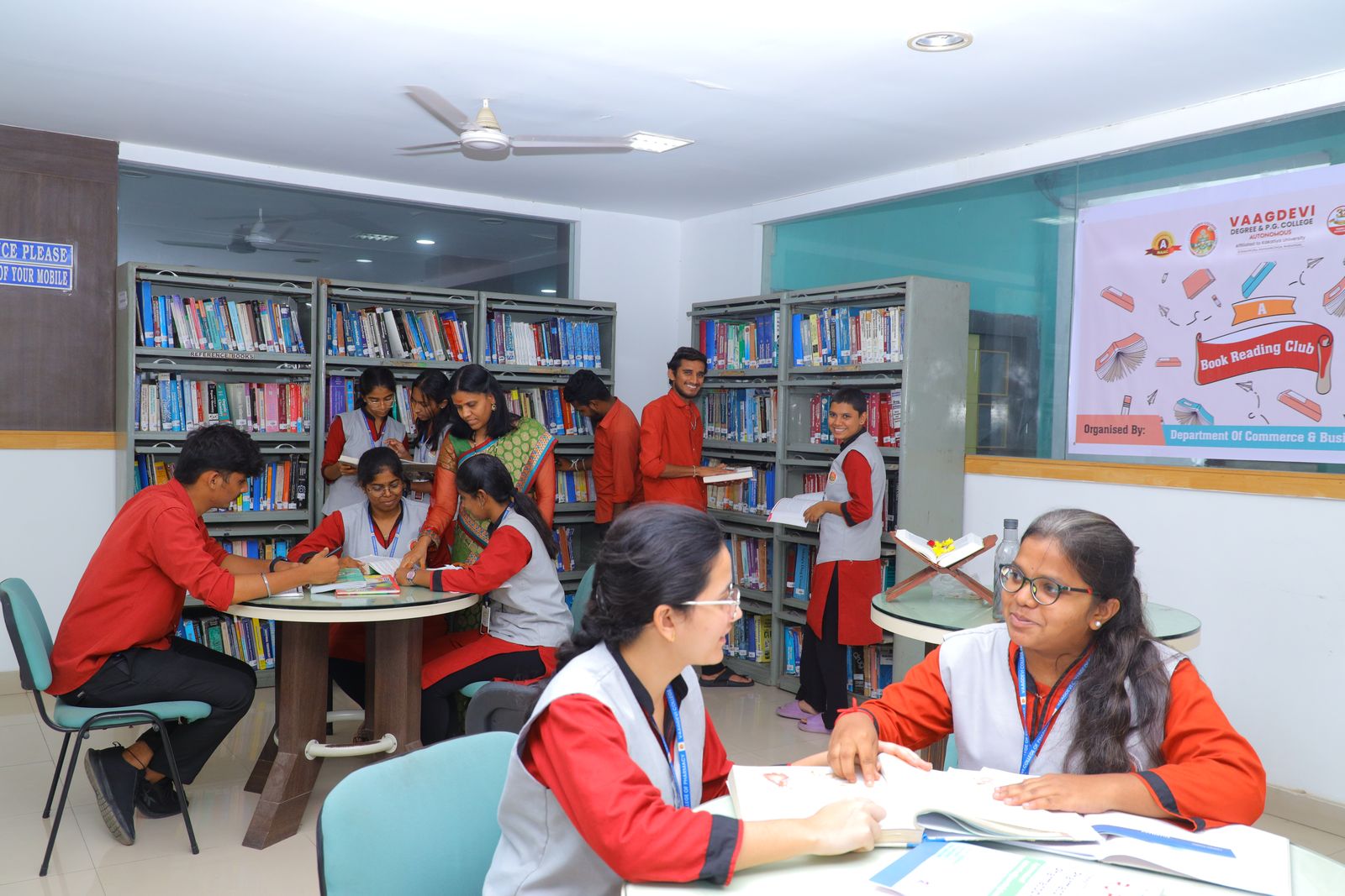 Library — group study tables